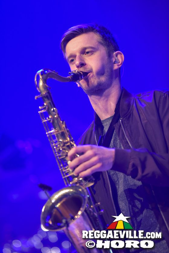 Gentleman & The Evolution with Banda Senderos