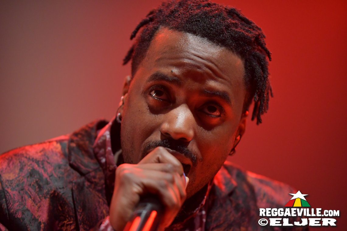 Gentleman & The Evolution with Banda Senderos