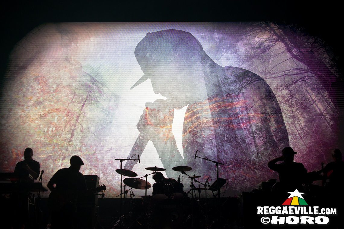 Gentleman & The Evolution with Banda Senderos