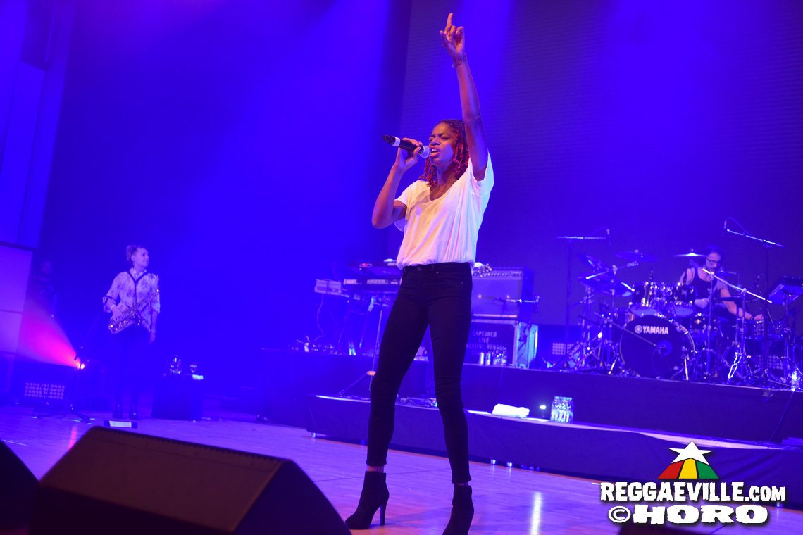 Gentleman & The Evolution with Banda Senderos