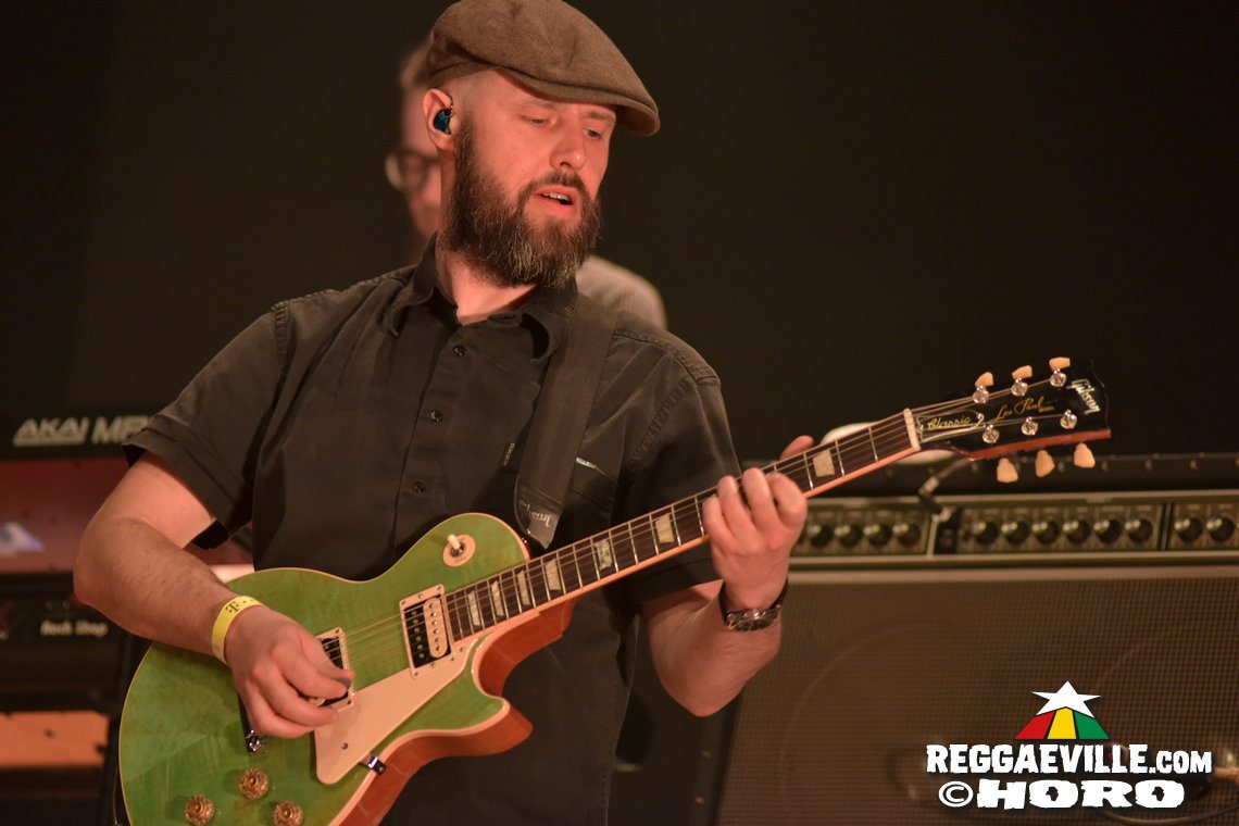 Gentleman & The Evolution with Banda Senderos