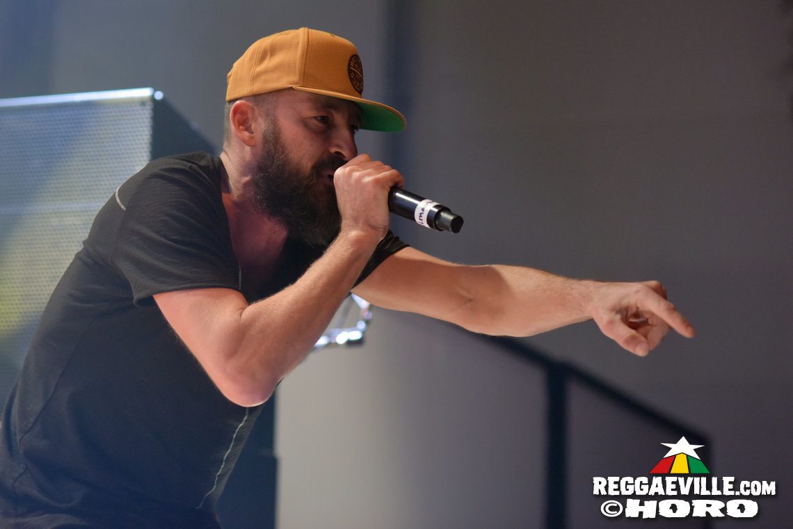 Gentleman & The Evolution with Banda Senderos