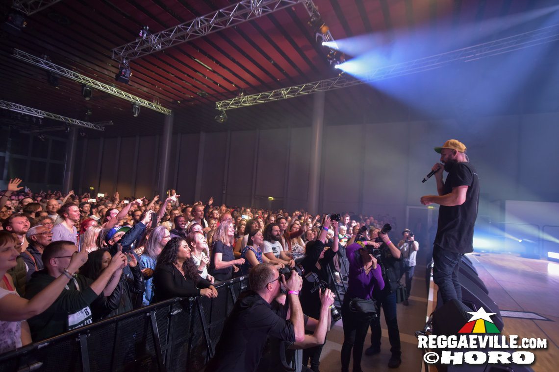 Gentleman & The Evolution with Banda Senderos