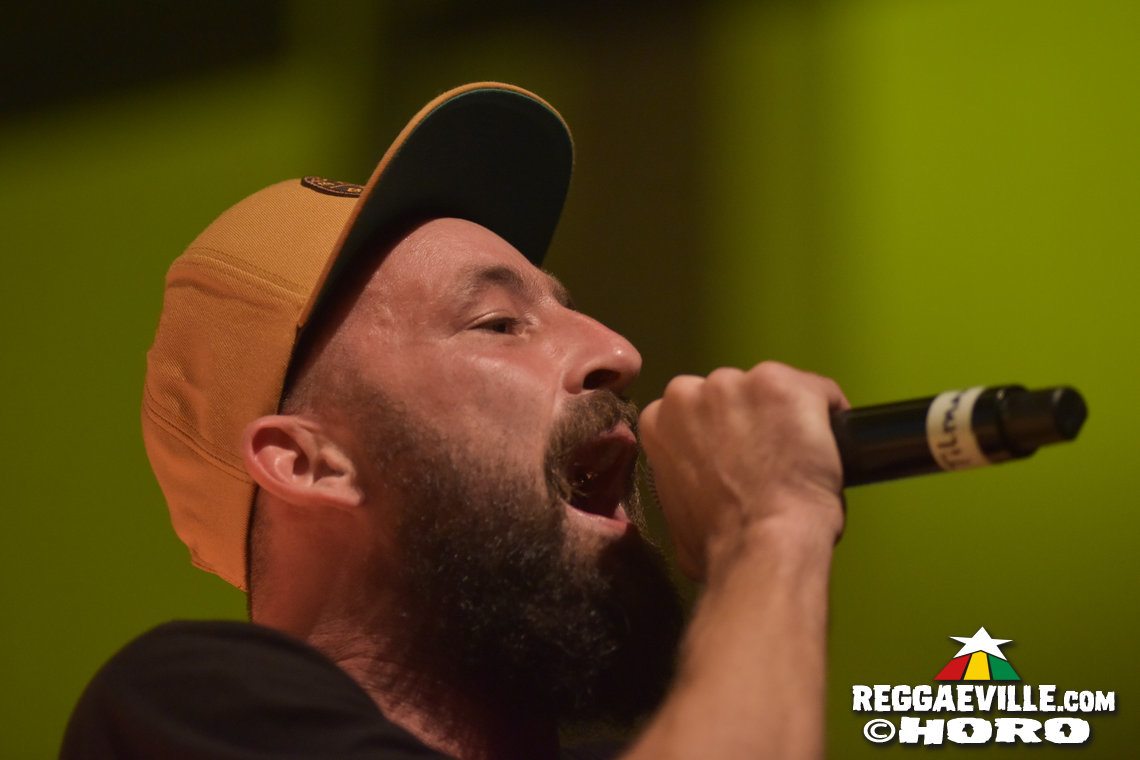 Gentleman & The Evolution with Banda Senderos