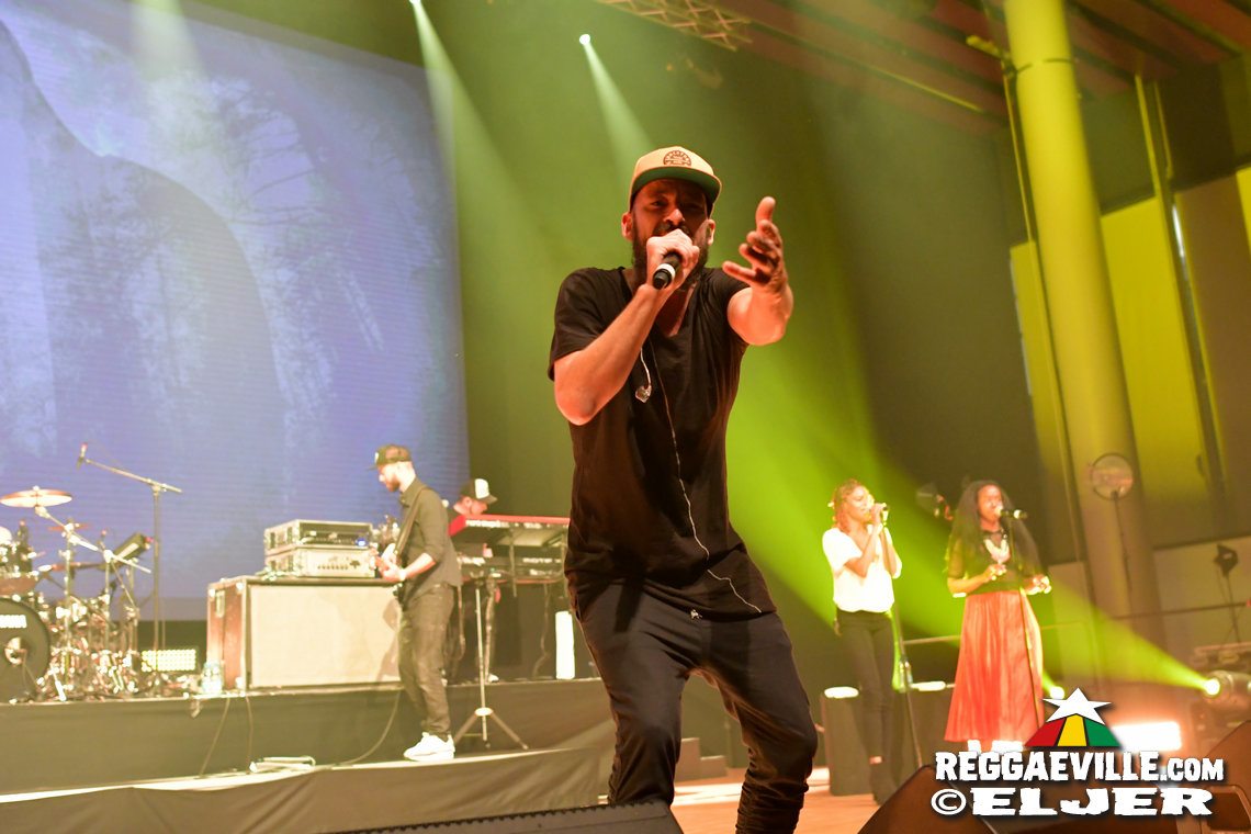 Gentleman & The Evolution with Banda Senderos