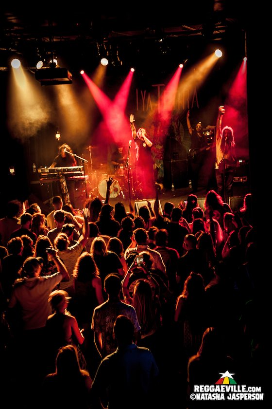 Iya Terra, The Reis Brothers, For Peace Band