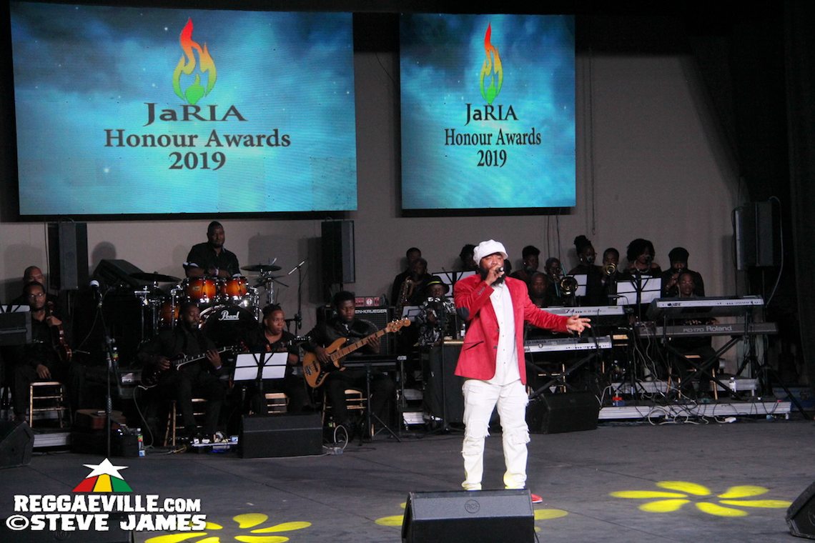 Naomi Cowan, Koffee and more...