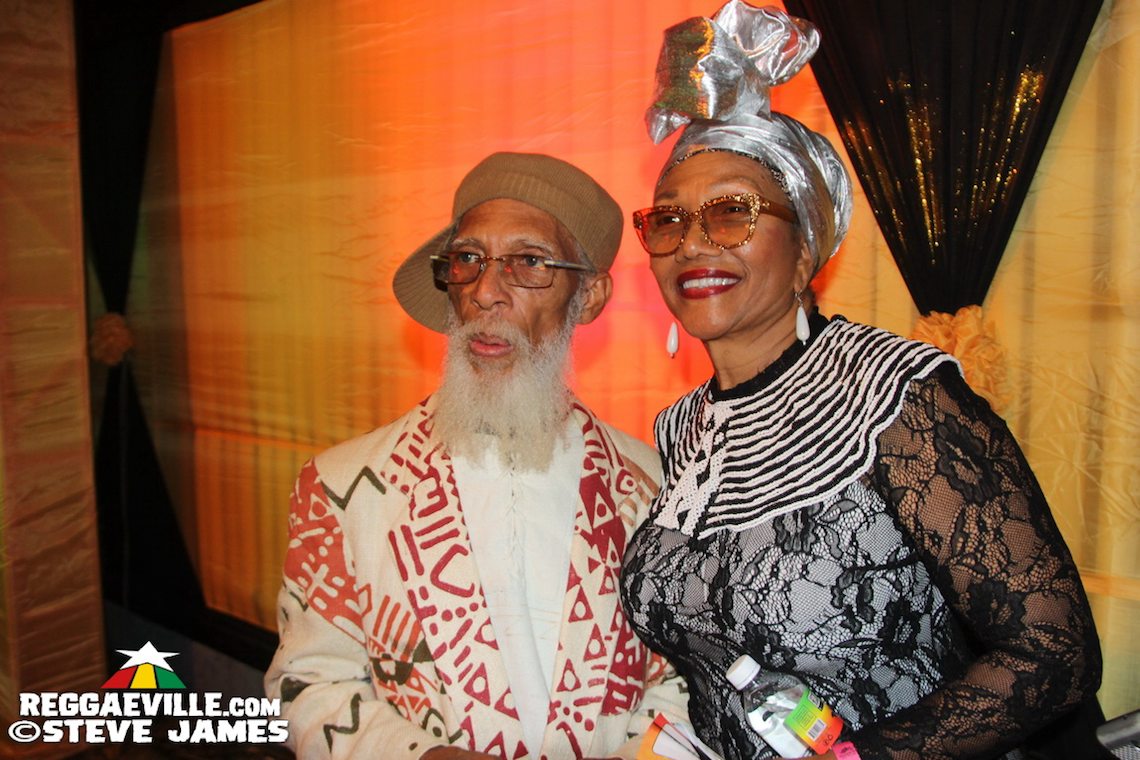 Naomi Cowan, Koffee and more...