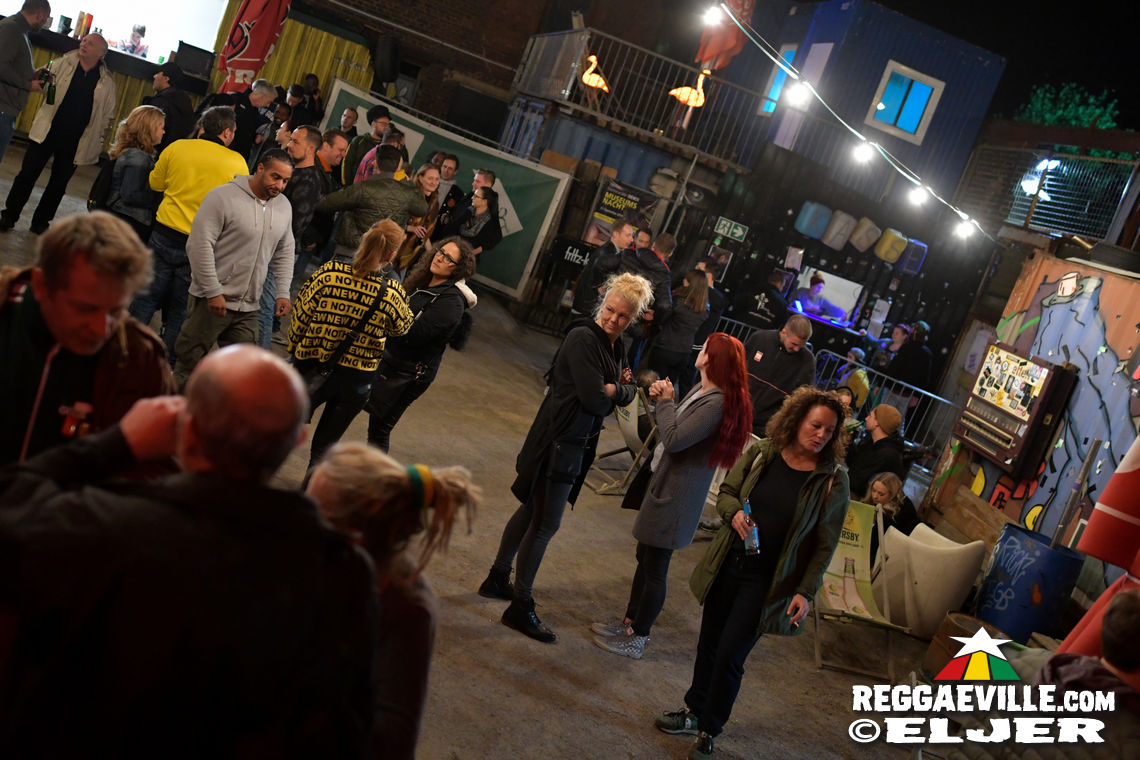 Junior Kelly & Jahbar I