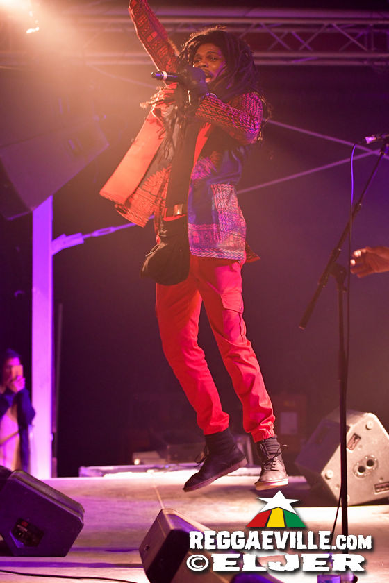 Junior Kelly & Jahbar I