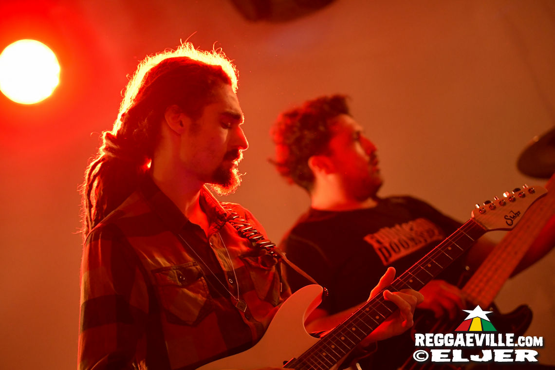 Junior Kelly & Jahbar I