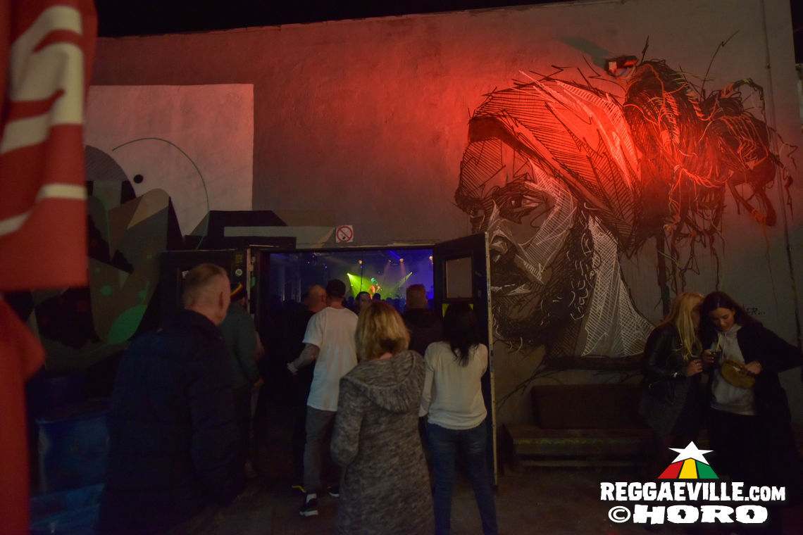 Junior Kelly & Jahbar I