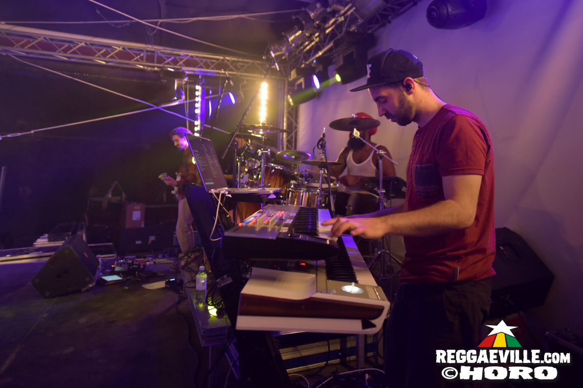 Junior Kelly & Jahbar I