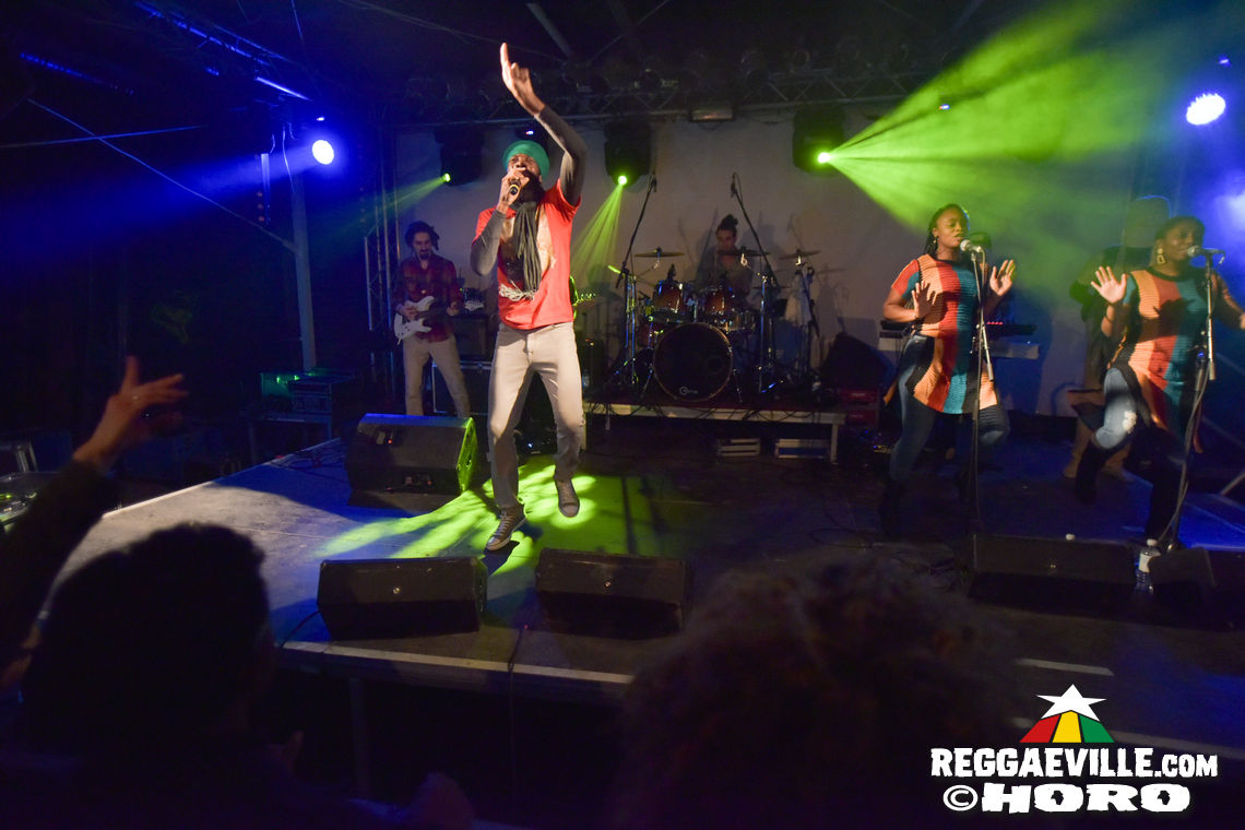 Junior Kelly & Jahbar I