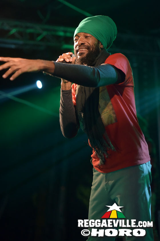 Junior Kelly & Jahbar I