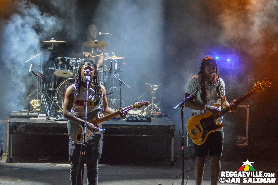 Katchafire, EarthKry