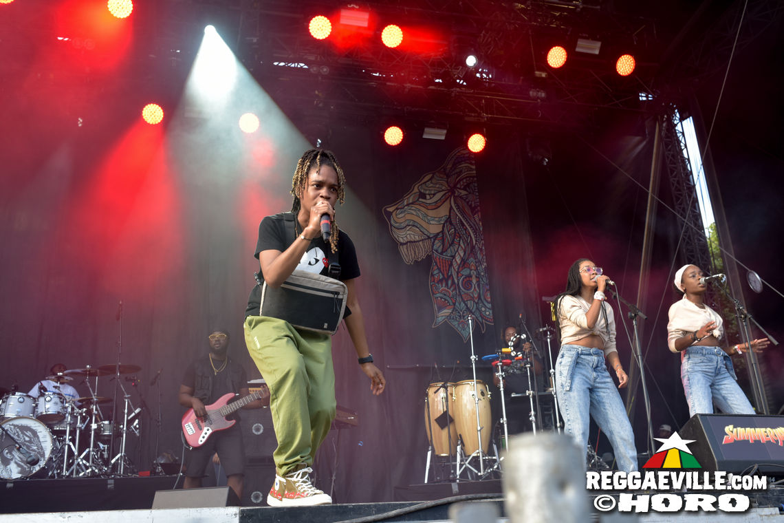 Koffee & Banda Senderos