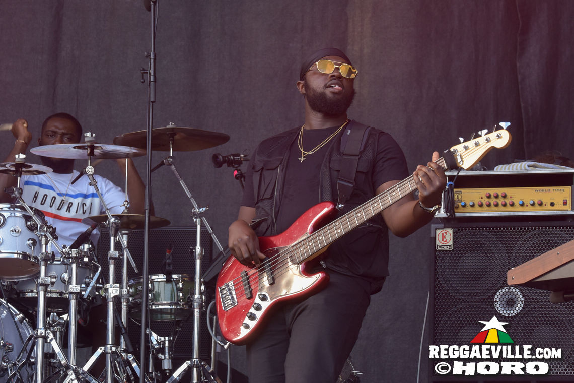 Koffee & Banda Senderos