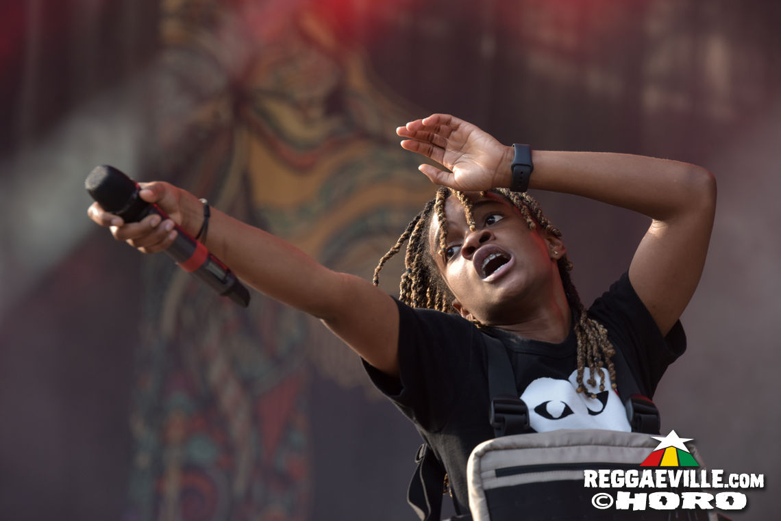 Koffee & Banda Senderos