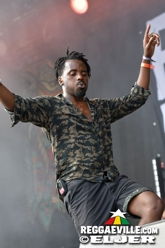 Koffee & Banda Senderos