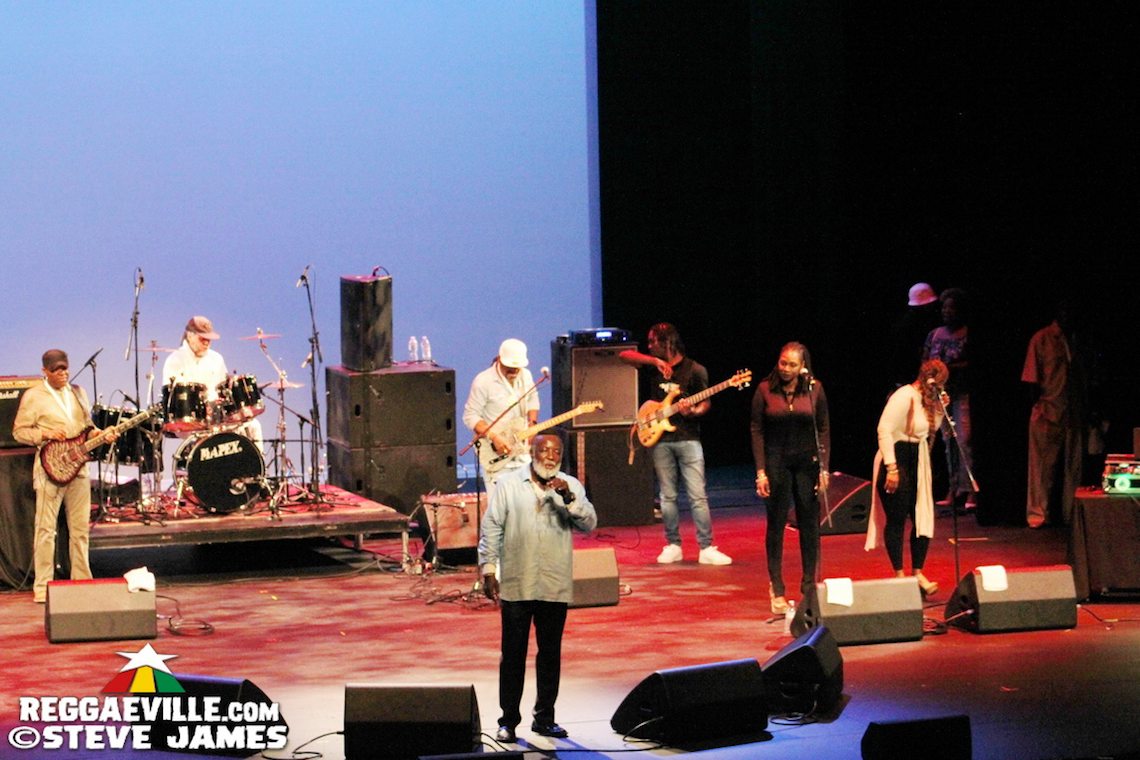Marcia Griffiths & Freddie McGregor