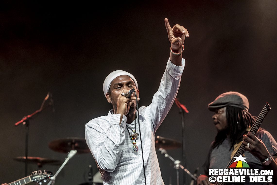 Marcia Griffiths & The Roots Harmonics Band