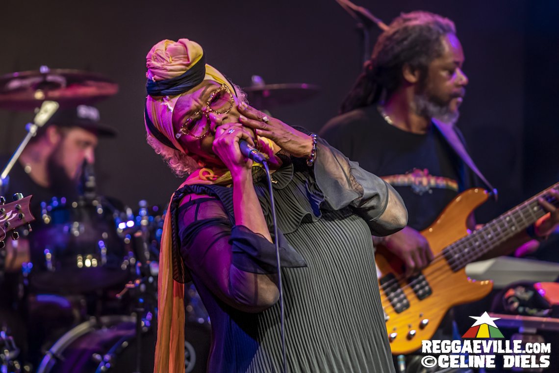 Marcia Griffiths & The Roots Harmonics Band
