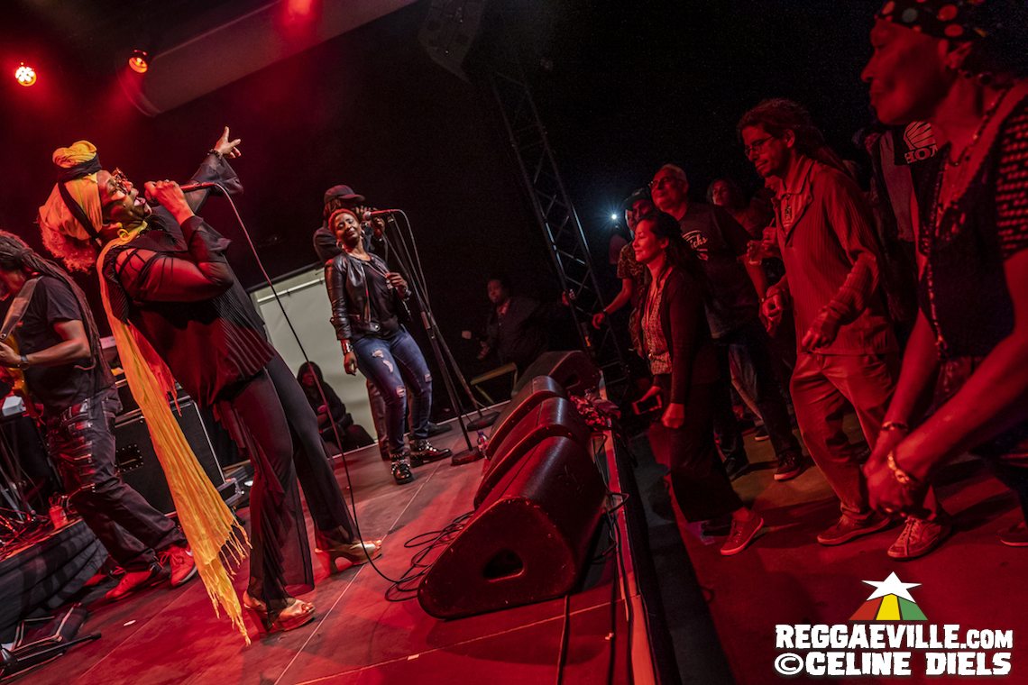 Marcia Griffiths & The Roots Harmonics Band