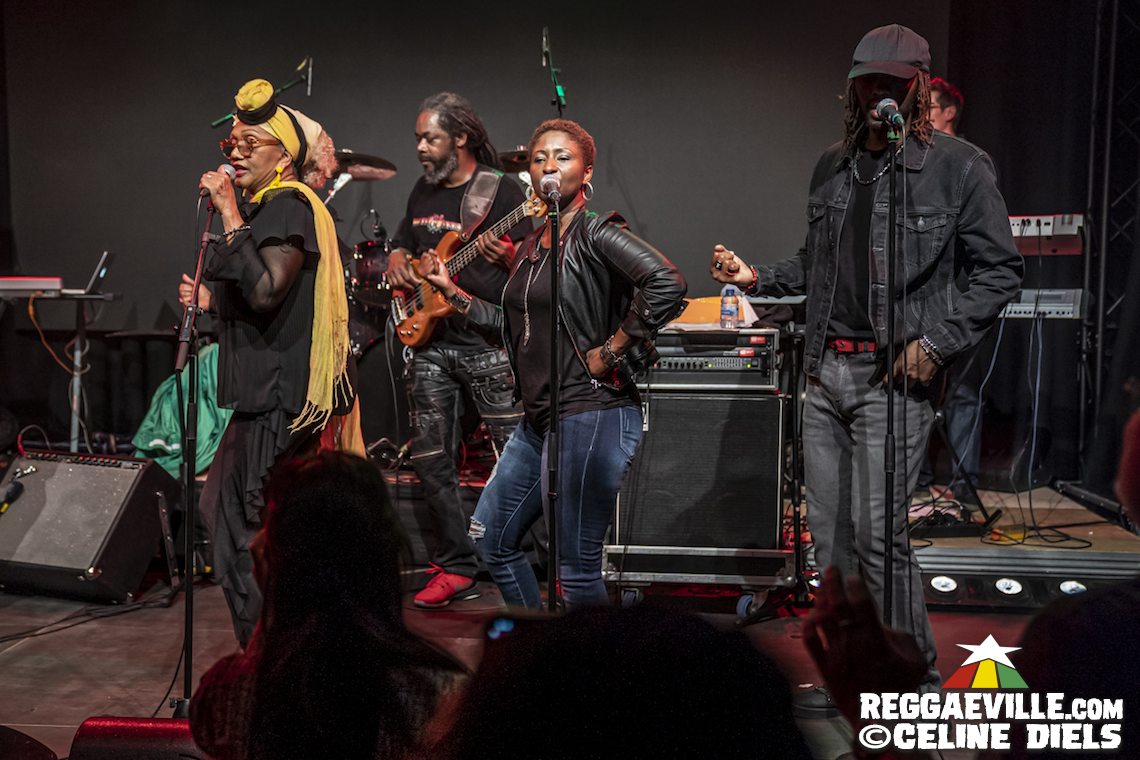 Marcia Griffiths & The Roots Harmonics Band
