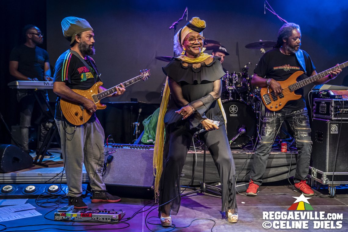 Marcia Griffiths & The Roots Harmonics Band
