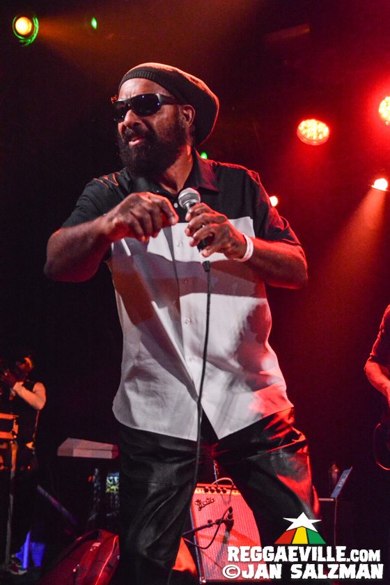 Mighty Diamonds & Dubtonic Kru