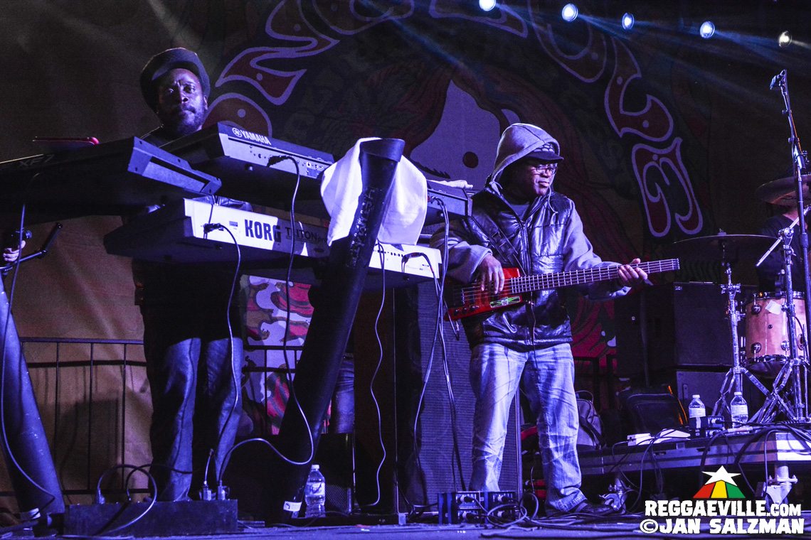 Groundation, Katchafire & Fiji