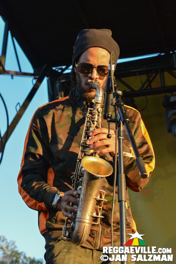 Lee Scratch Perry feat. Larry McDonald & SOJA