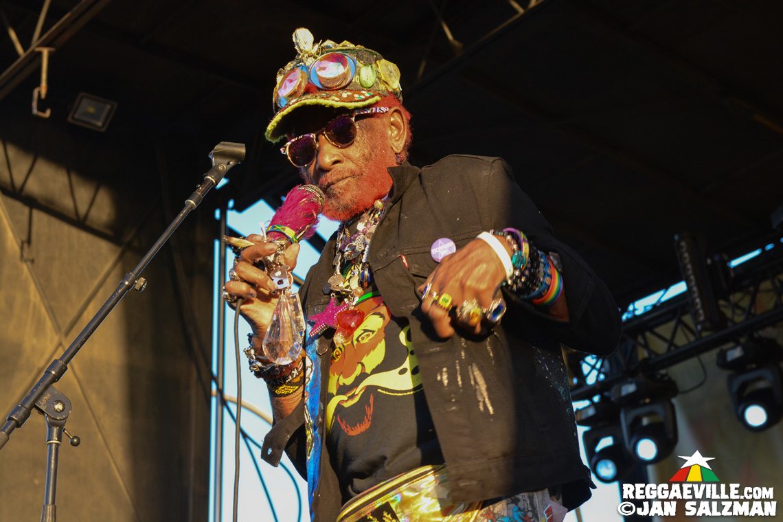 Lee Scratch Perry feat. Larry McDonald & SOJA