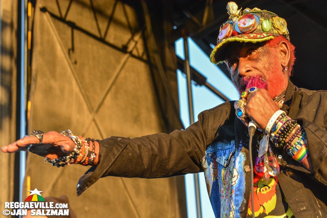 Lee Scratch Perry feat. Larry McDonald & SOJA