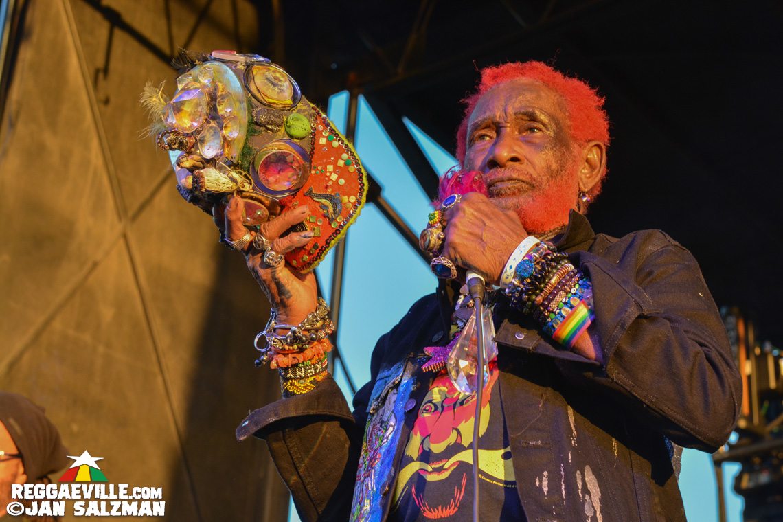 Lee Scratch Perry feat. Larry McDonald & SOJA