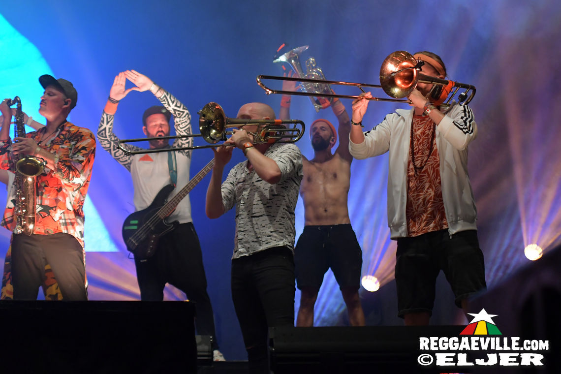 Querbeat feat. Dellé