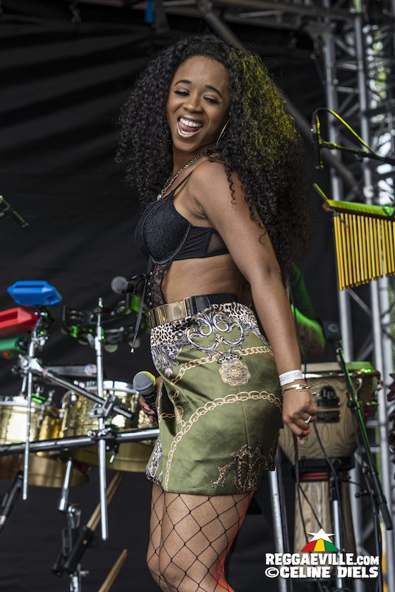 Postmen, Uwe Banton with Teddy Dan, Samora