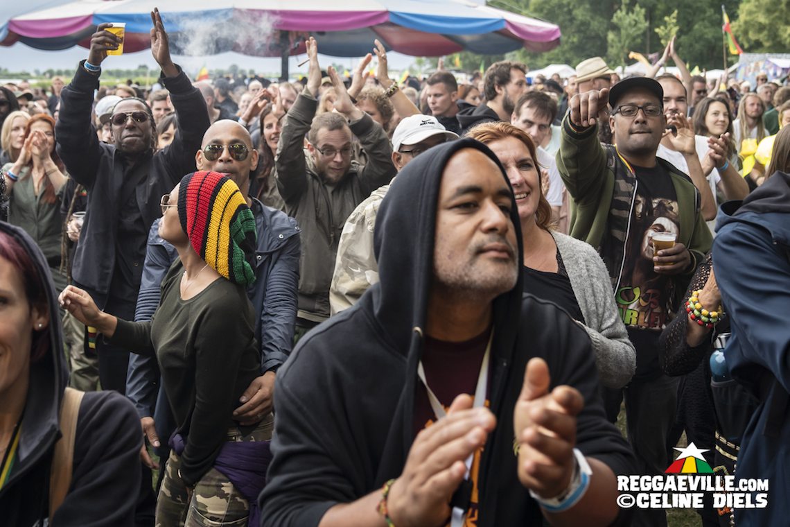 Postmen, Uwe Banton with Teddy Dan, Samora