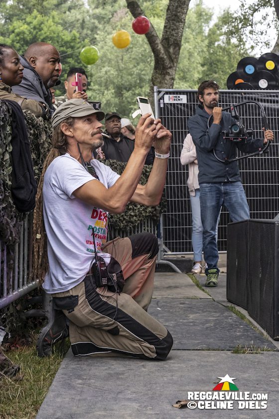 Postmen, Uwe Banton with Teddy Dan, Samora