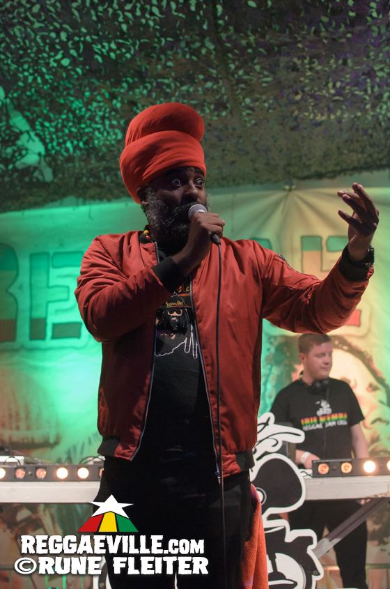 iLLBiLLY HiTEC, Unlimited Culture, Teacha Dee