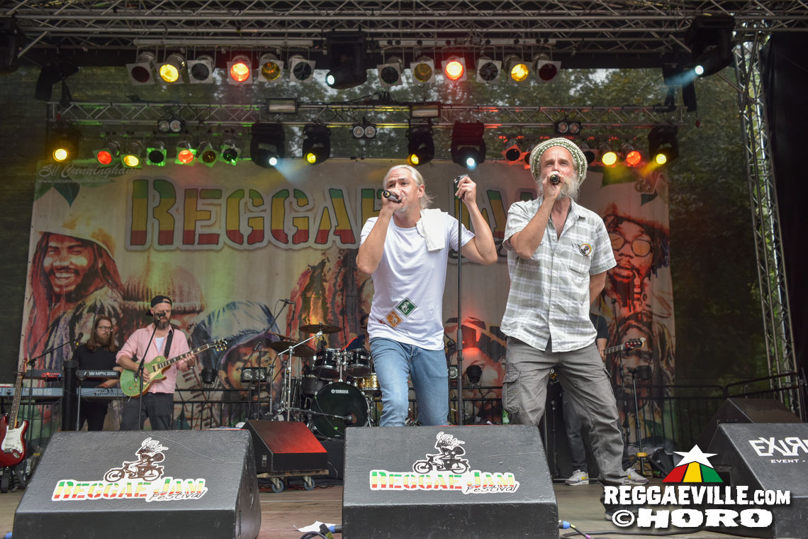 Ganjaman & The Evolution feat. Tóke, Uwe Banton, Memoria