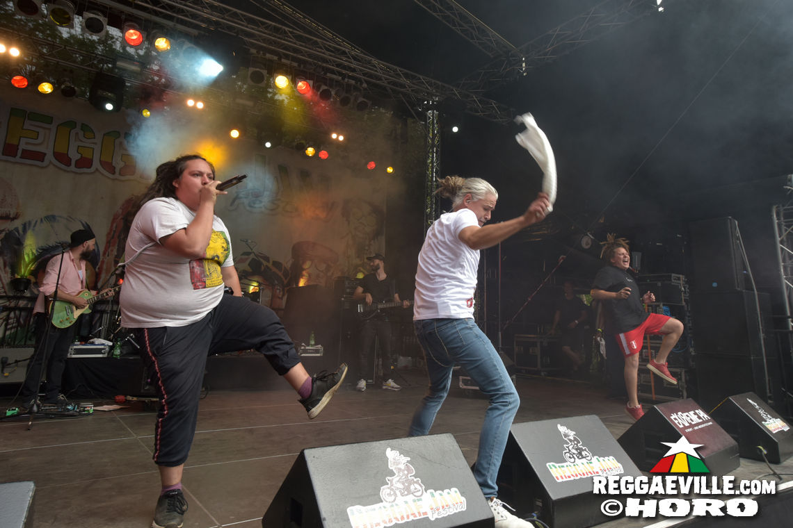 Ganjaman & The Evolution feat. Tóke, Uwe Banton, Memoria