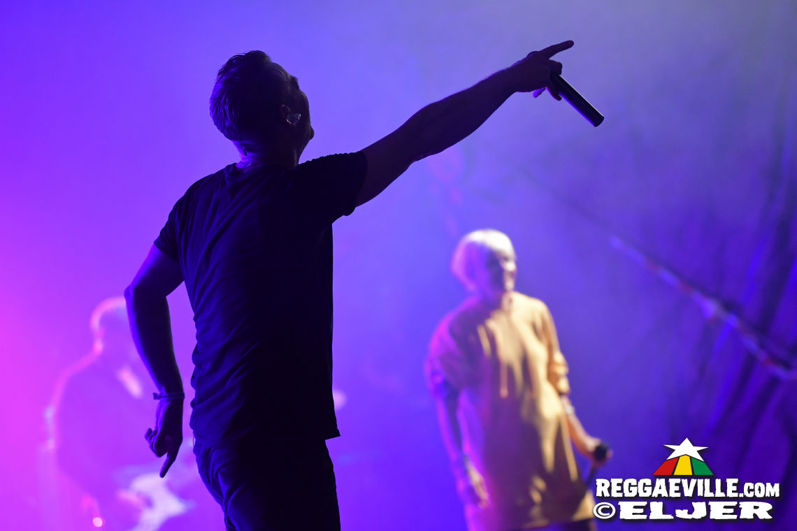 Mono & Nikitaman, Everton Blender, Sofa Connection