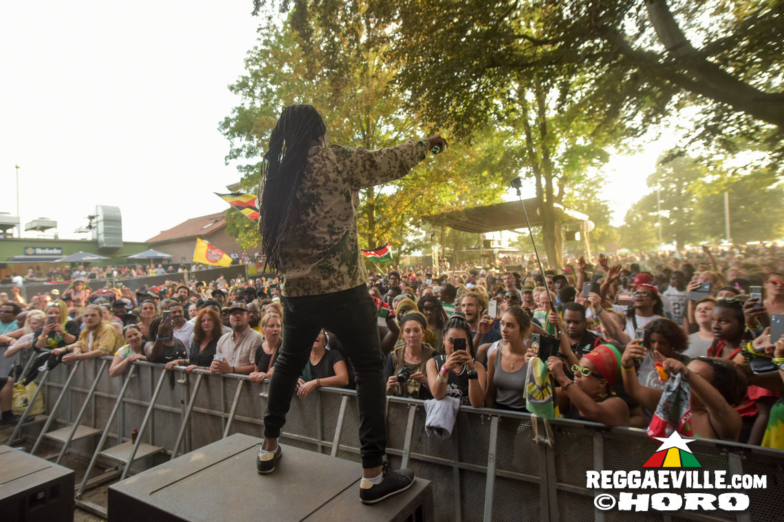 Lila Iké, Micah Shemaiah, Chuck Fenda & House of Riddim