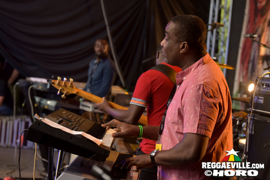 Duane Stephenson, Royal Sounds