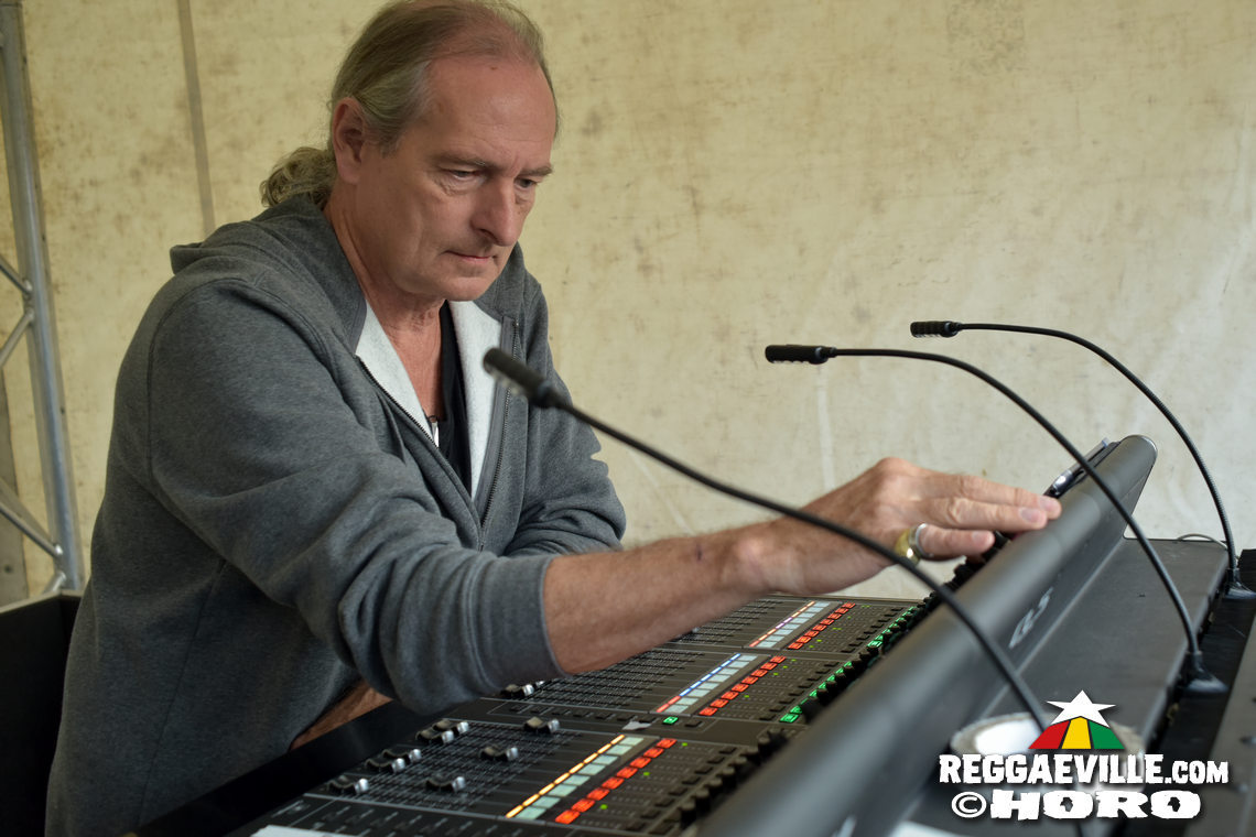 Eek A Mouse, Marcus Gad & Tribe