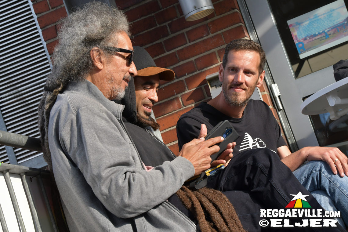 Jin Jin feat. Andrew Murphy & Sebastian Sturm, The Herbpirates