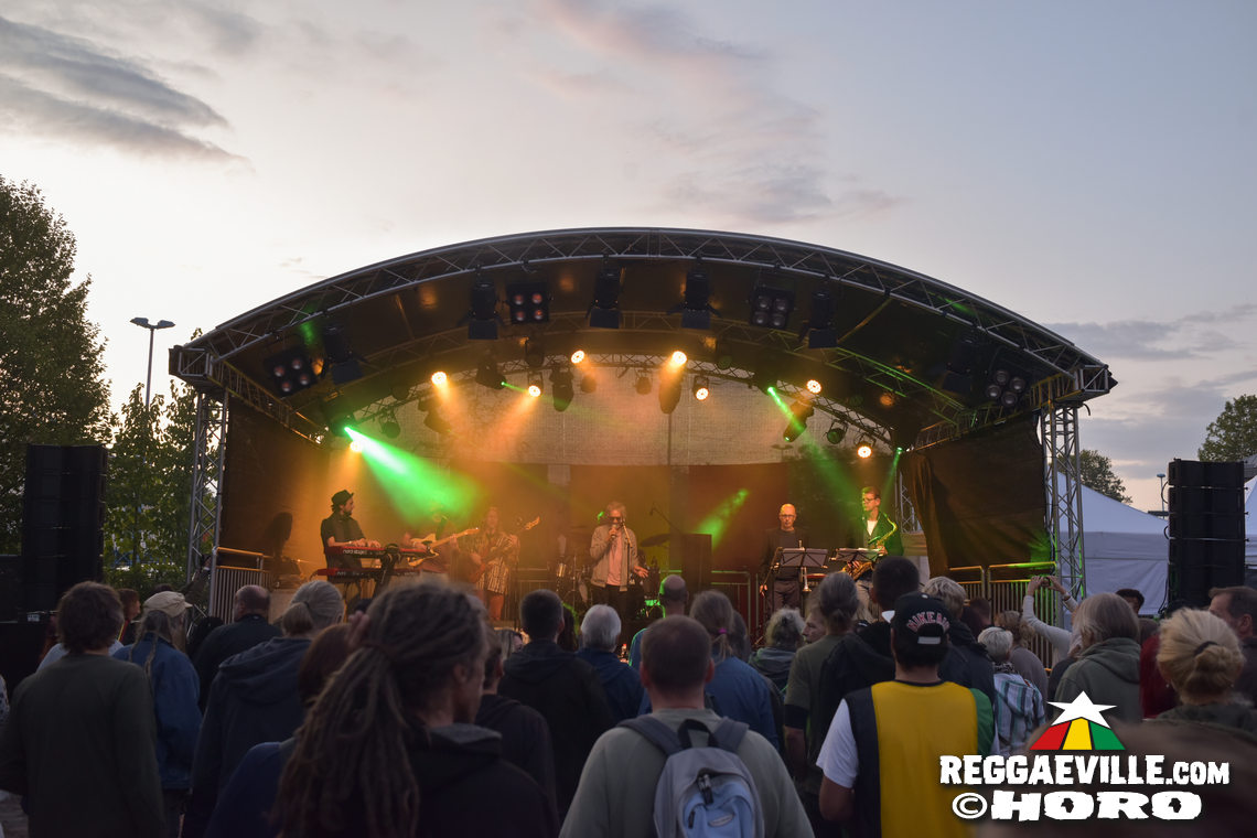 Jin Jin feat. Andrew Murphy & Sebastian Sturm, The Herbpirates