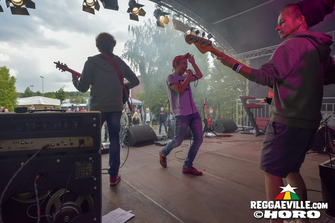 Jin Jin feat. Andrew Murphy & Sebastian Sturm, The Herbpirates